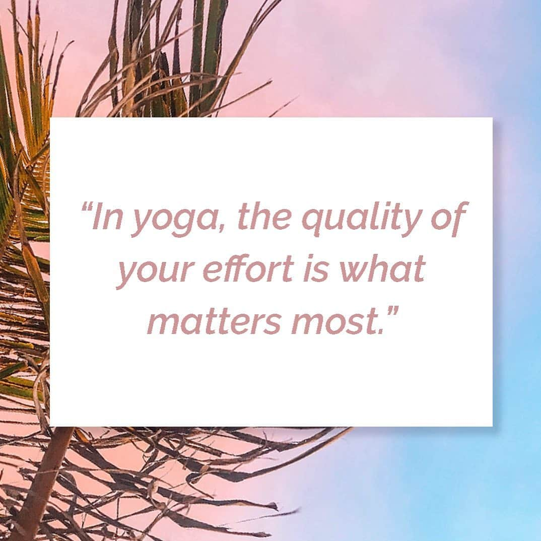 キノ・マクレガ―のインスタグラム：「What does yoga represent to you? Why did you take that first step onto the yoga mat?   I started practicing yoga because I was looking for a more peaceful life. Now, more than twenty years later, I can confidently say that when I walk off my mat after practice I’m a little bit more peaceful, a little bit kinder.   Yoga practice has the power to bring a little bit more love and peace into your life by changing the way you treat others and the way you treat yourself. One can even argue that this quest for peace is why the practice of yoga has survived for so many years.   The spirituality of our yoga journey reminds us that this practice is more than just the pose. Even now, when we keep seeing perfectly photographed poses on Instagram, we have to remind ourselves that we are more than just our asana obsessions.  We all have our favorite poses. I’m the first to admit that I really wanted to do a headstand when I started my Ashtanga practice. But the true journey of yoga is not limited to the physical poses. The path of yoga is more spiritual and metaphysical.  In yoga, your effort is directly related to how much yoga is asking you to change your life. These changes can manifest in many ways, from dietary changes to complete mental makeovers in your subconscious. Tapas will help you balance your discipline so you can dedicate the right kind of effort to your practice.   Remember - we should have that feeling of effort or else we miss the very thing that yoga is trying to teach us.  Tune in to my latest podcast now on Apple, Spotify, and Sticher 🙏💗」