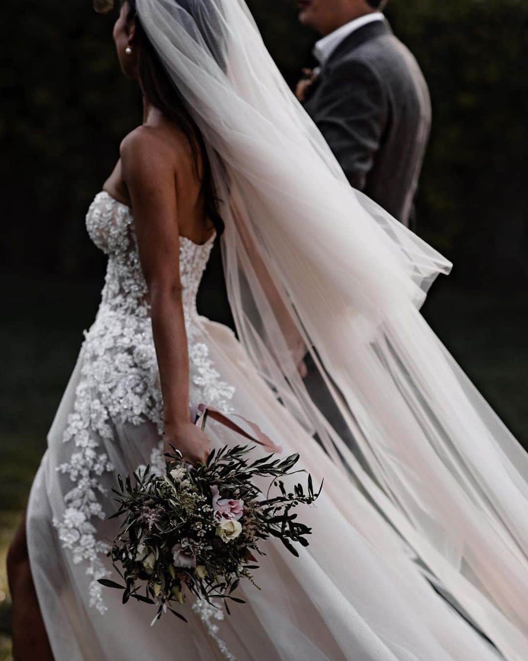 Galia Lahavさんのインスタグラム写真 - (Galia LahavInstagram)「I don’t think we will ever get over @annaxueharris wedding photos in our #Gia ♥️ @tali__photography」3月1日 1時21分 - galialahav