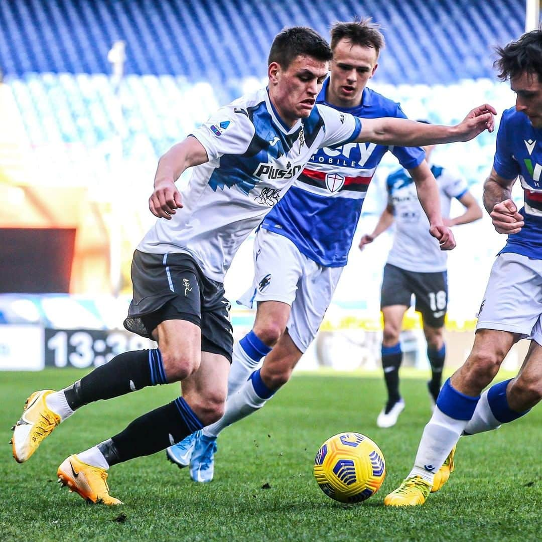 アタランタBCさんのインスタグラム写真 - (アタランタBCInstagram)「💫🍎 @joakim_maehle 1° assist (e quasi 1° gol) in @seriea! 😉 1st #SerieA assist (and almost 1st goal)! 🚄 ⠀ #SampAtalanta #GoAtalantaGo ⚫️🔵 #Atalanta #BergAMO #ForzaAtalanta」3月1日 1時33分 - atalantabc