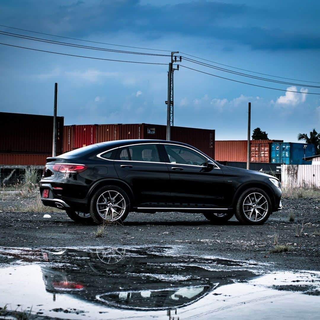 のインスタグラム：「“Once a year, go someplace you've never been before.” — Anonymous  📸 Piya Swamipak   #MercedesBenz #MercedesBenzThailand」