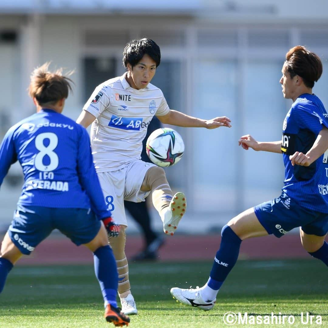 Goal Japanさんのインスタグラム写真 - (Goal JapanInstagram)「. 🔵 #FC町田ゼルビア、ドロー スタート 🔼 今オフに大型補強を行った町田は、#モンテディオ山形 にOGで先制を許すも、終盤の #深津康太 のゴールで引き分けに持ち込む。(Photo: Masahiro Ura) . #soccer #football #jleague #J2 #fcmachidazelvia #zelvia #montedioyamagata #montedio #goaljleague #サッカー #フットボール #Jリーグ #明治安田生命Jリーグ #明治安田生命J2リーグ #2021のヒーローになれ #⚽」2月28日 17時11分 - goaljapan