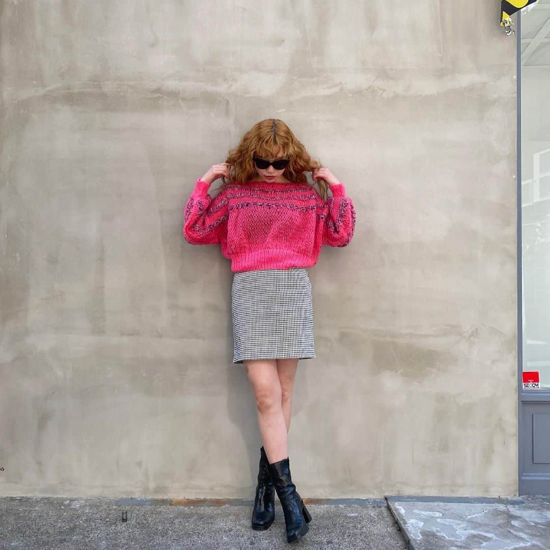 PUNK CAKEさんのインスタグラム写真 - (PUNK CAKEInstagram)「•dolman glitter mohair knit •back ribbon mini skirt【SOLD】  #punkcake  #vintage #vintageclothing  #80sfashion  #古着 #古着コーデ  #古着女子 #レディース古着　 #原宿 #harajuku  #harajukufashion  #原宿古着屋 #東京古着屋  #古着屋巡り #古着通販」2月28日 17時12分 - punk_cake