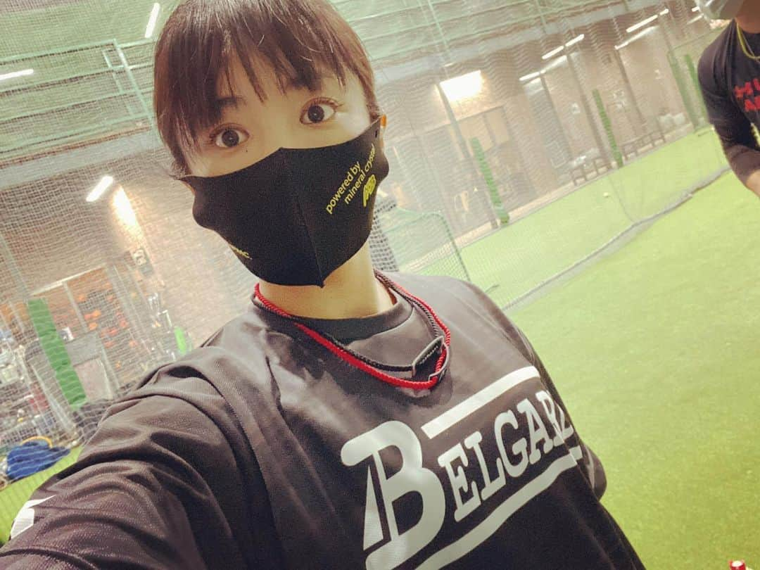 片岡安祐美さんのインスタグラム写真 - (片岡安祐美Instagram)「⚾︎  良き練習できました！！  #野球  #社会人野球  #クラブチーム  #茨城ゴールデンゴールズ  #アクセフベルガード  #ベルガード  @belgard_factory_japan  @axf.jp  @axf.axisfirm  @axf_tokyo_shinjuku  #フィールドフォース  #女子野球  @ff.wf.kobayashi」2月28日 17時30分 - ayumi.kataoka_gg.1