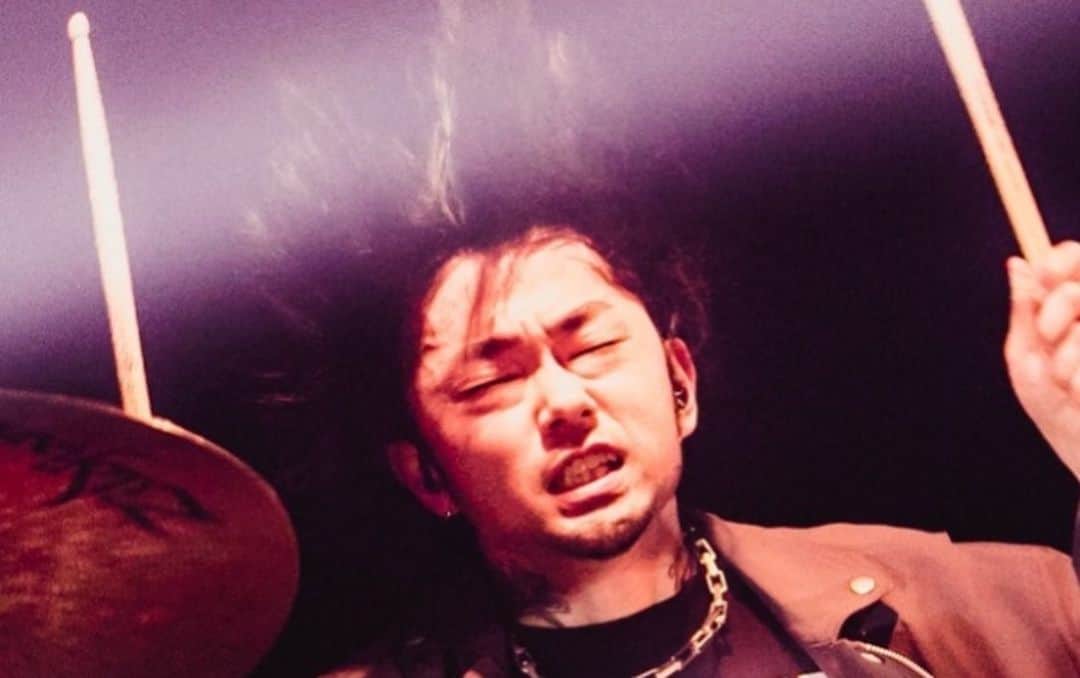 Katsuma さんのインスタグラム写真 - (Katsuma Instagram)「あんたらもしかして今回はイケてる写真しかないとでも思ってた？？  photos by @yamada_mphoto」2月28日 18時09分 - katsuma_drums