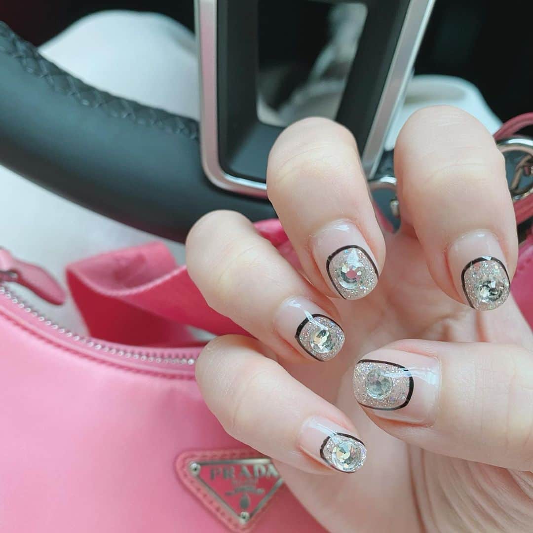 GYEON SEOのインスタグラム：「_* stones n marbles  . . @seoulnumber9」