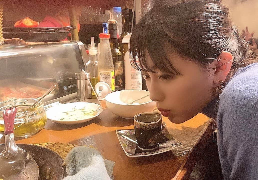 藤井舞のインスタグラム：「コーヒーの表面張力☕️  #フリーアナウンサー #女子アナ #女性経営者 #大田区 #大森  #元NHKアナウンサー #着物好きさんと繋がりたい #ねことふじい #若手経営者 #経営者 #sake #のんべえ女子 #アナウンサー #オーナー #コーヒー #代々木上原 #ウェルファンカフェ」