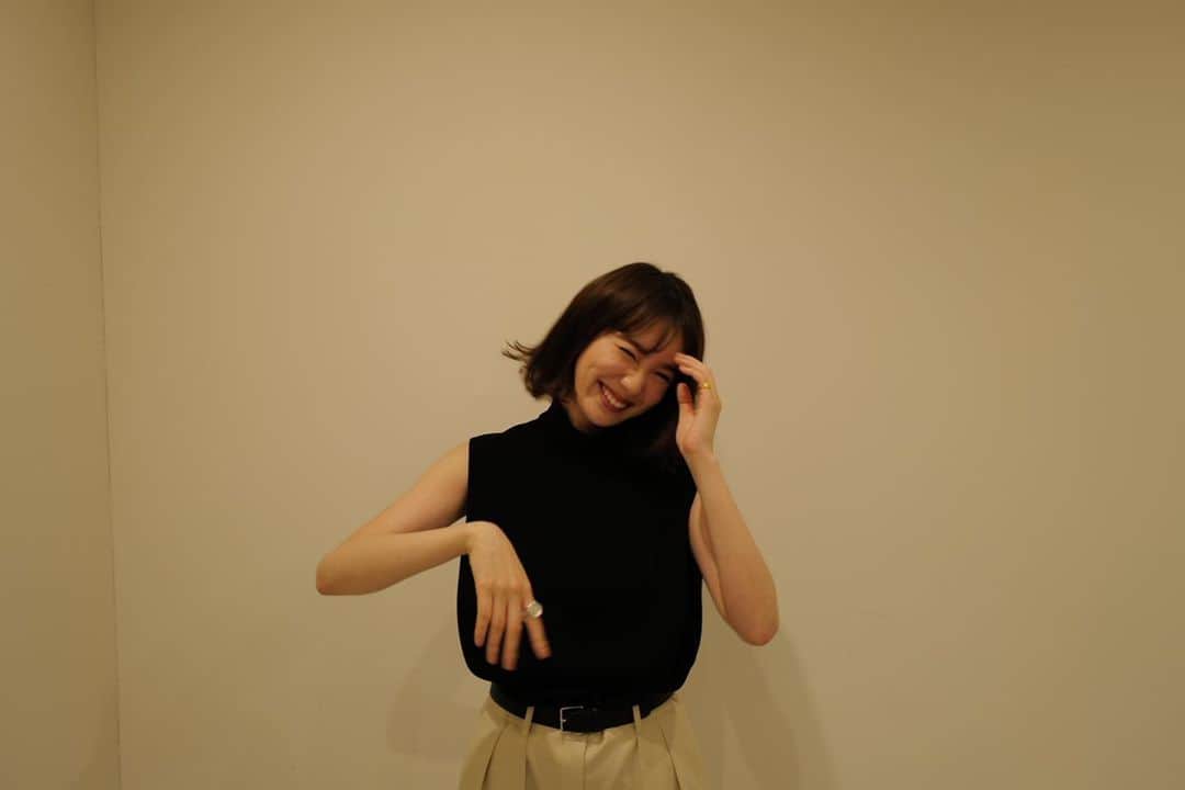 飯豊まりえのインスタグラム：「TGCありがとうございました  今夜9:00～9:54 『#行列のできる法律相談所』に 出演します👏✨  あの人にビビってますSP まさかのご本人登場で、、、、、😭🤲  そしてその後は そのまま 君と世界が終わる日に 見てくださいね〜✨  @therow」