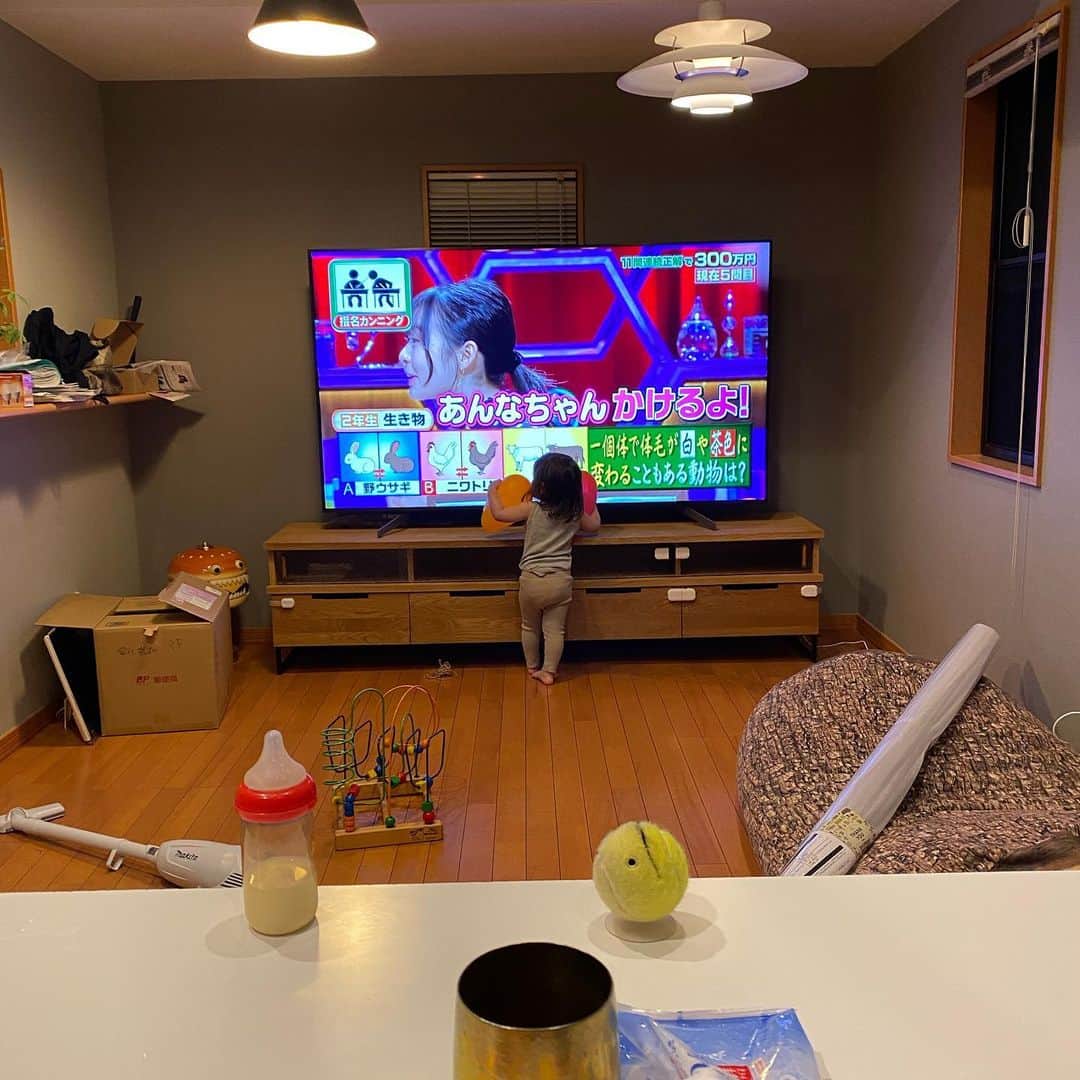 光岡映二のインスタグラム：「引っ越ししました！ 75型のSONYのテレビ買いました！ #SONY #75型テレビ」
