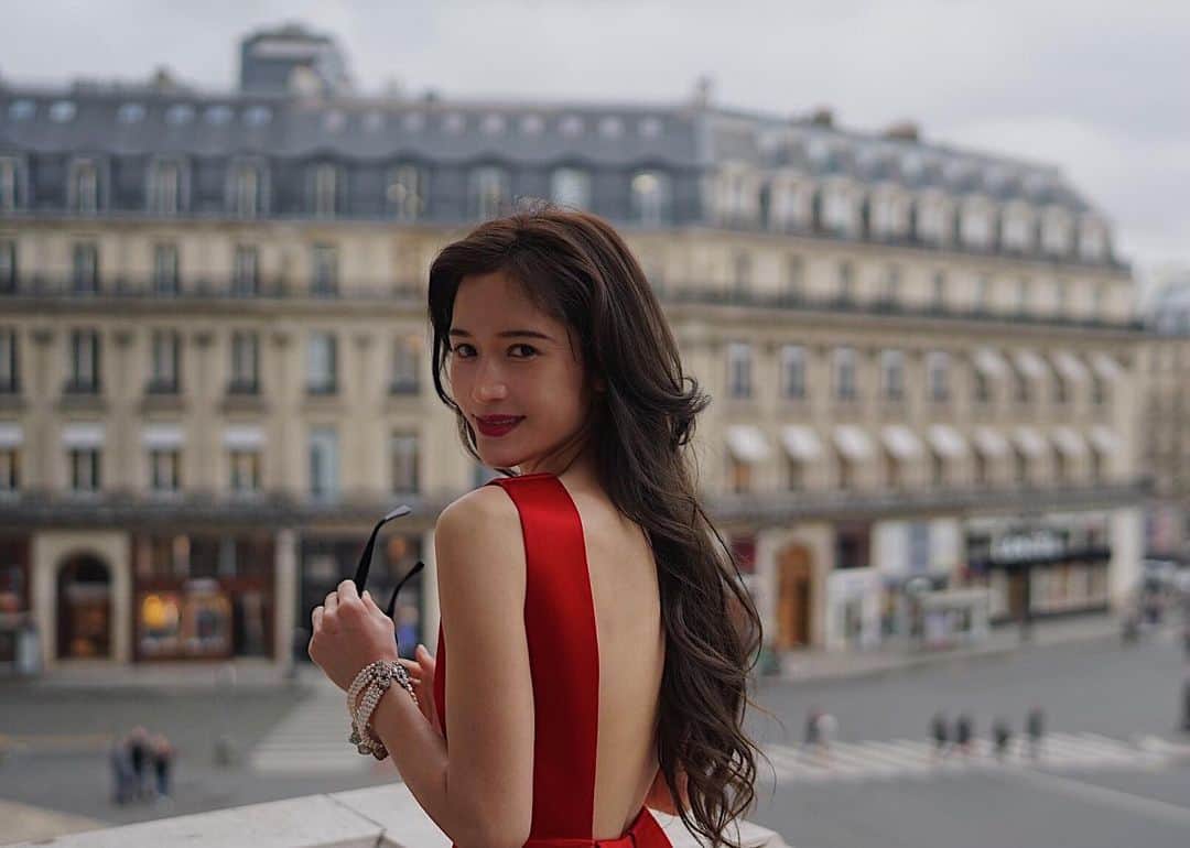 fukishaljのインスタグラム：「Two years ago Today in Paris 🇫🇷 📸　@ryoko___m  あしたから3がつ、どんな月にしよう☺️？ ノートに📔寝るまえにかこっと✍️ 素晴らしい月にしようね！🤍」