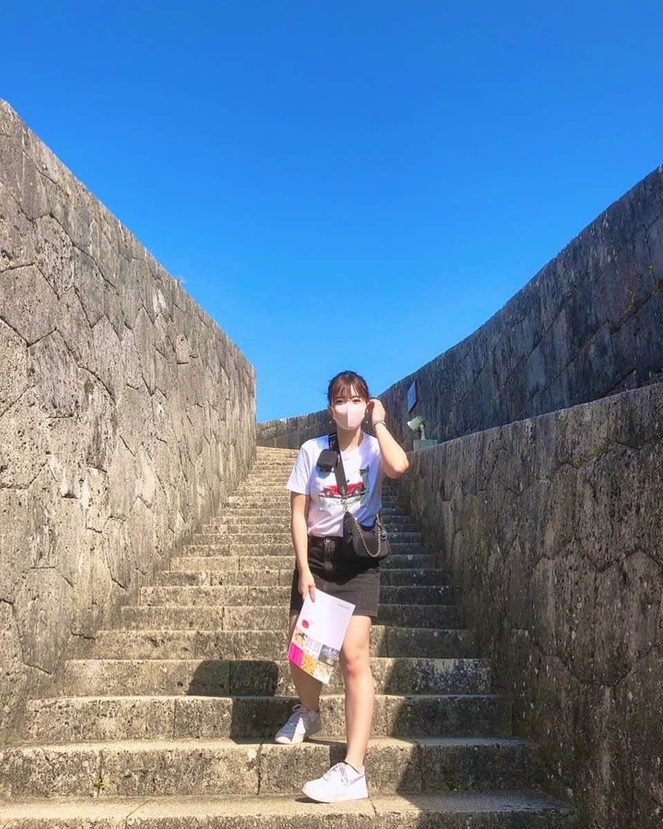 堀江りほのインスタグラム：「🌺💓 #沖縄旅行 #沖縄 #首里城」