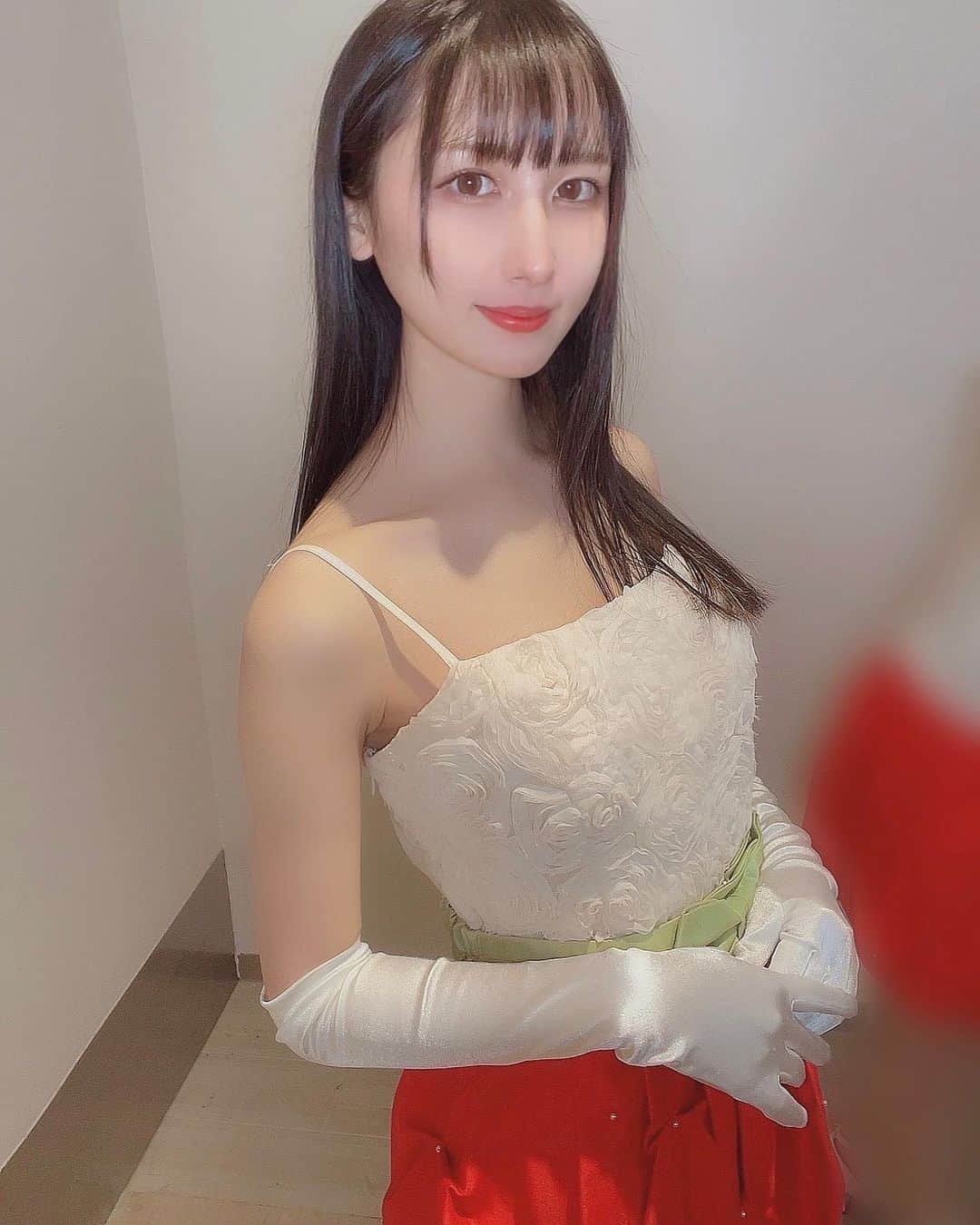 てーらのインスタグラム：「今日はミスいちごアソシエイツとしていちごマルシェに行ってきました💕💕💕🍓 チェキ、差し入れ、いちご買ってくださった方、そして何より来てくださってありがとうございます😢😢💕💕💕💕💕💕💕💕 私のおすすめはとちあいかでした🍓🍓🍓   #ミスいちごアソシエイツ #ミスいちご #いちごマルシェ #あさくさよろず茶屋444    #大学生  #followｍe #japanesegirl #女子大生 #カメラマン募集 #カメラマンさんと繋がりたい #被写体になります #被写体モデル #被写体希望 #ポートレート #ポートレート撮影 #ポートレートモデル #jd  #ちゅーむ ‬  #カメラマン募集 #カメラマンさんと繋がりたい #被写体になります #被写体モデル #被写体希望 #ポートレート #ポートレート撮影 #ポートレートモデル #cosplay #コスプレイヤー #コスプレ #コスプレイヤーさんと繋がりたい」