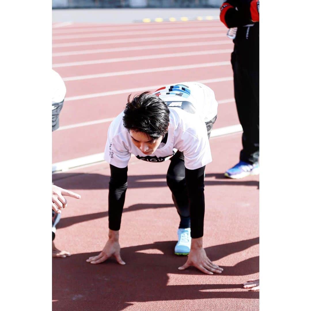 のインスタグラム：「唉喲唉喲 等等準備和我們ㄧ起起跑嘍🏃‍♂️ 等等八點💪 「全明星運動會第二季首播」🎬」