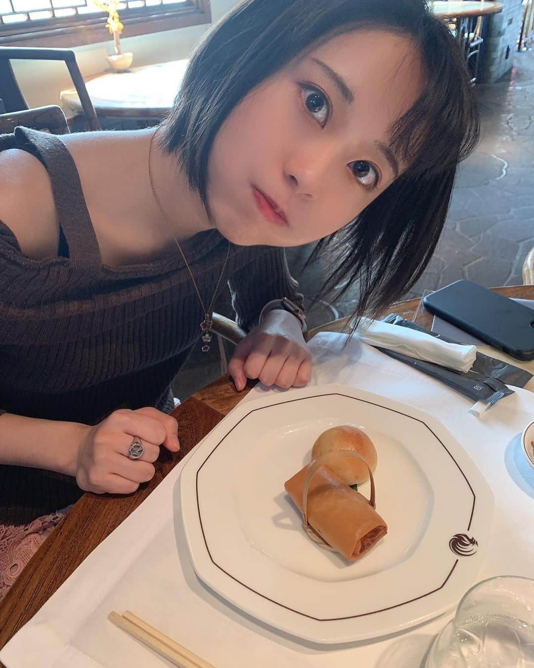 上野瑚子さんのインスタグラム写真 - (上野瑚子Instagram)「ひたすらに美味しいもの 1-2.ヘイフンテラス 3.東京會舘 4.ペニンシュラのアフタヌーンティー 5.十二天 . . . #東京會舘 #マロンシャンテリー #ヘイフンテラス #中華 #飲茶 #heifungterrace #ペニンシュラ #peninsula #十二天 #しゃぶしゃぶ #アフタヌーンティー」2月28日 19時45分 - koko08_xx