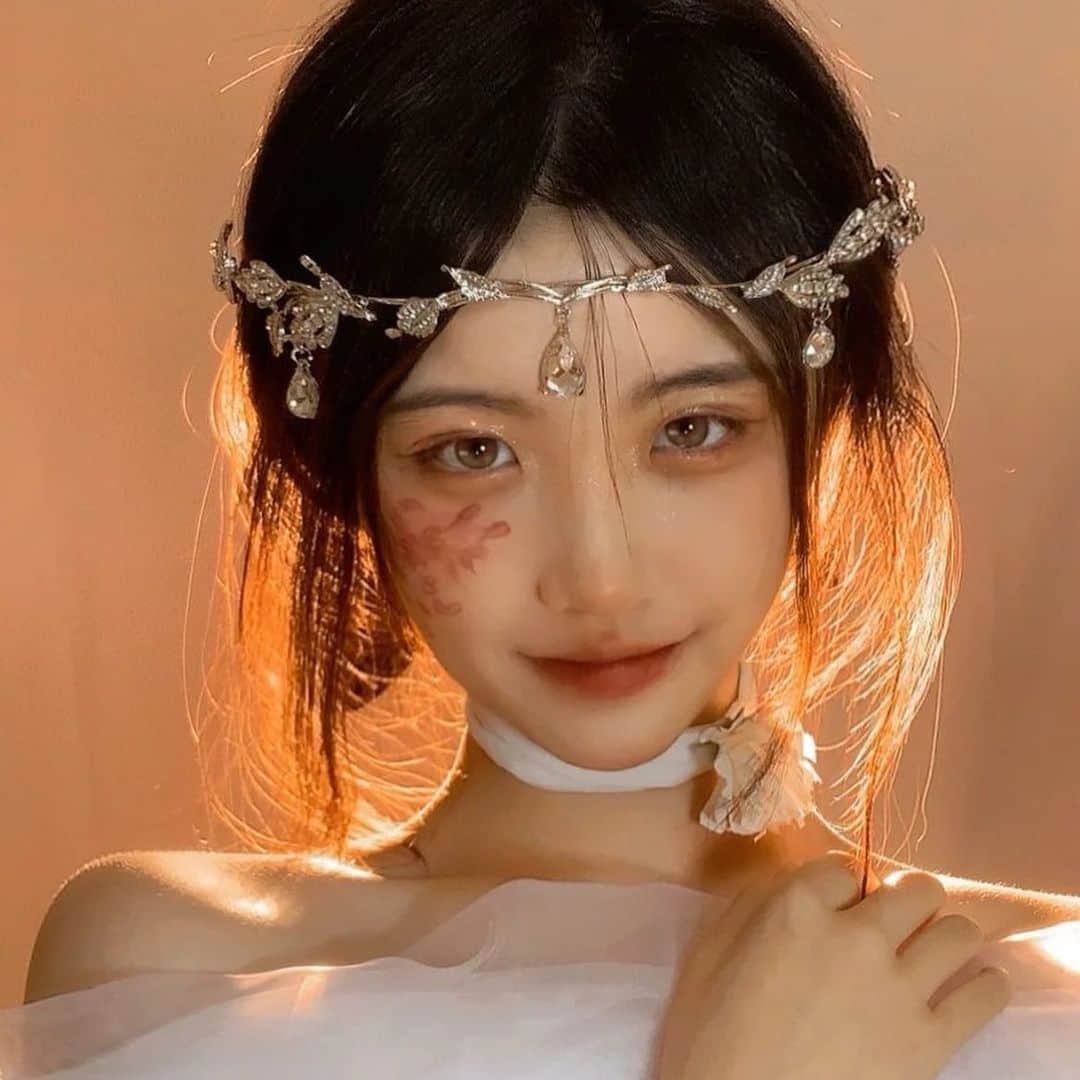 星來のインスタグラム：「外国人×国宝級美人。 #外国人 #国宝級美人 #美しい #いいね返し #インスタ映え #instagood #instalike #f4f #l4l #likeforlikes #likeforfollow #いいねした人全員フォローする #お洒落さんと繋がりたい #美男美女と繋がりたい」