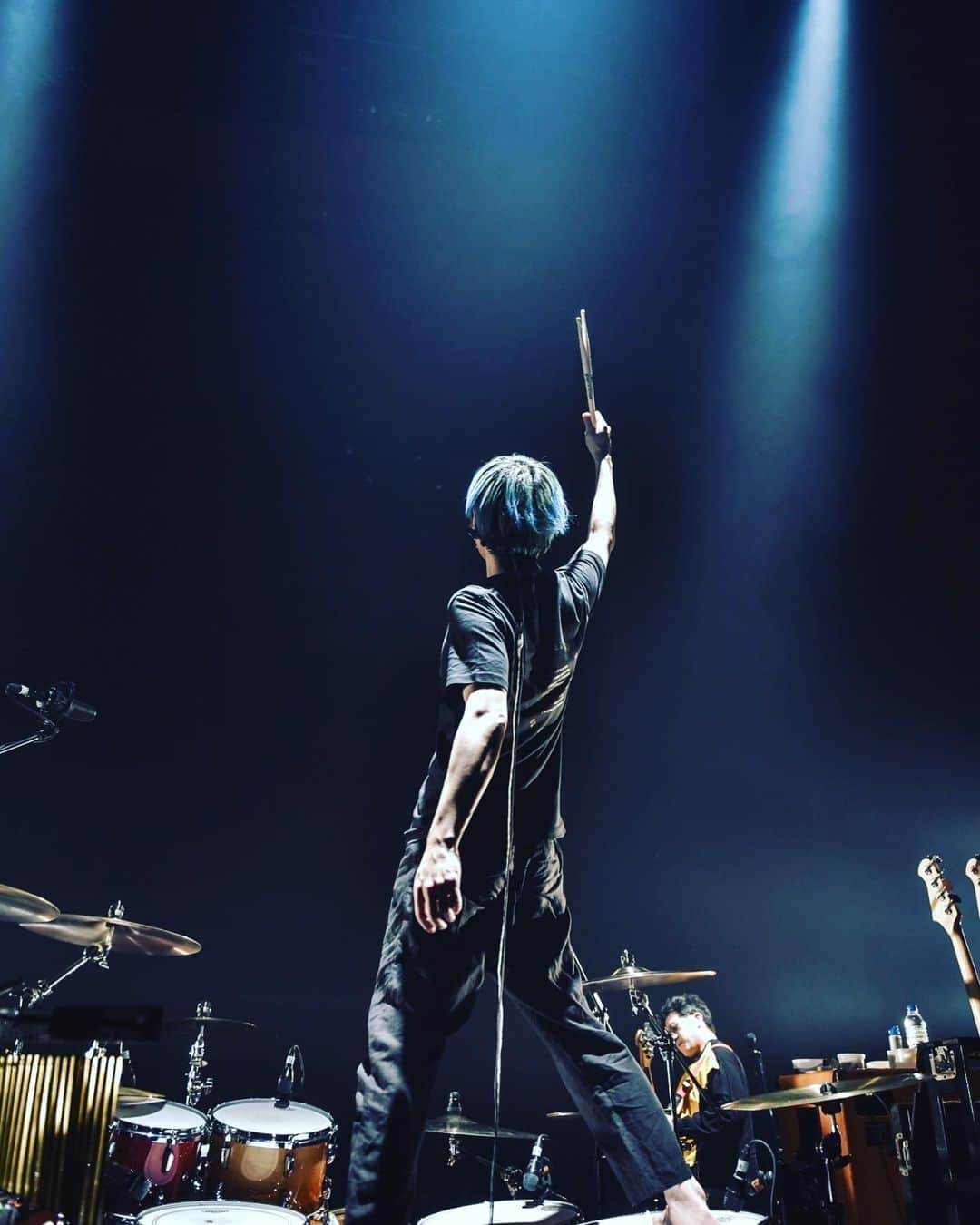 のインスタグラム：「Applause Tour 無事終了！！！！」