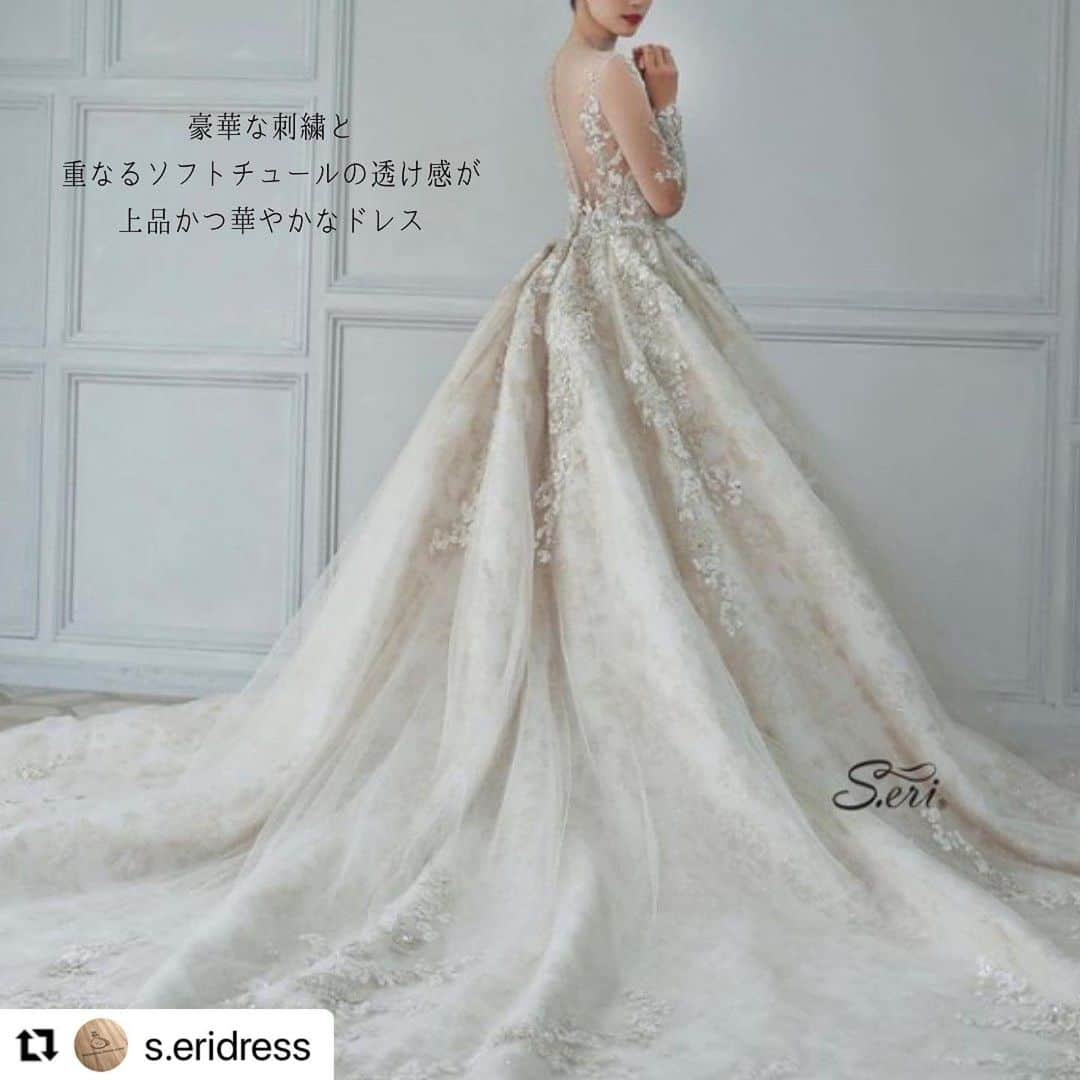 山本裕美さんのインスタグラム写真 - (山本裕美Instagram)「ドレスショップ @s.eridress 様の会場別お薦めドレス . . その③ 【シャンデリアの煌めく会場に似合うドレス】  高い天井にシャンデリアが煌めく ヨーロピアンスタイルの会場には ボリュームのある華やかなドレスが似合います✨ . ビジューなどのキラキラした装飾や アクセサリーもお薦めです。 . . エスエリドレス様のドレスは レンタルだけでなくオーダーメイドも可能。 とても素敵なドレスが揃っています✨ . . ドレス選びに迷っている人や これからドレス選びを始める人、 是非、会場とのバランスもチェックしてみてくださいね✨ . . .  💎似合うから始まるドレス選び💎 人生の節目に一生モノの「自分軸」を✨ . 診断結果→ @hiromi_yamamoto_color  . ************************************************* #ドレス診断 #ウェディングドレス #ウェディングドレス選び #顔タイプウェディングドレス #Aラインドレス #プリンセスライン #関西花嫁  #ドレス迷子 #ウェディングニュース  #ドレス試着 #ドレス試着レポ #プレ花嫁 #2020春婚 #2021夏婚 #2021秋婚 #2022冬婚 #2022春婚 #プレ花嫁関西  #関西プレ花嫁 #パーソナルカラー診断 #パーソナルカラー診断大阪 #骨格診断 #骨格診断大阪 #顔タイプ診断 #顔タイプ診断大阪 #repost *************************************************」2月28日 19時58分 - hiromi_yamamoto_mc