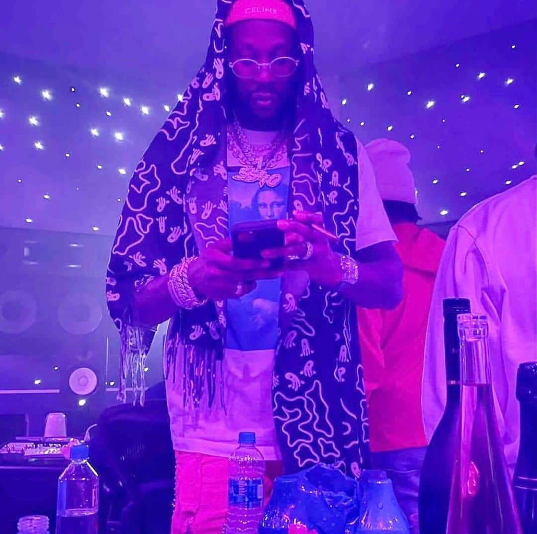 AYINさんのインスタグラム写真 - (AYINInstagram)「・ ・ ・ ・ ・ @2chainz  wearing @off____white ・ ・ ・ ・ ・ ・ available at main store✔️ ・ ・ ・ ・ ・ #offwhite #AYIN #ss21 #2chainz」2月28日 19時58分 - ayin_japan