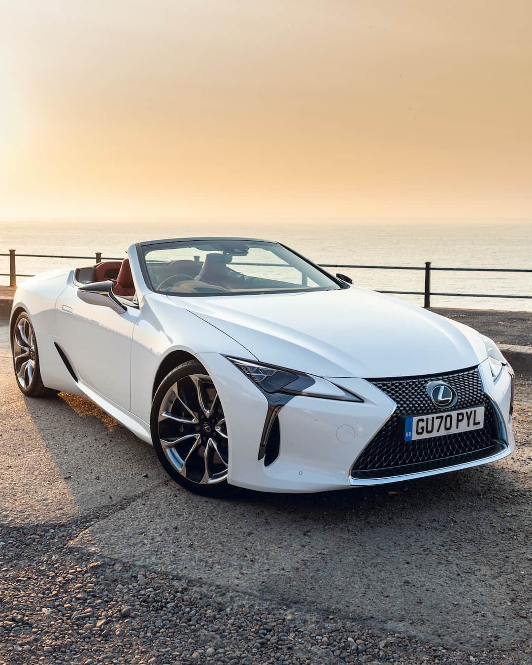 Lexus UKのインスタグラム：「And the @WWCOTY award for the Best Luxury Car of 2021 goes to... The #LexusLC #Convertible.」
