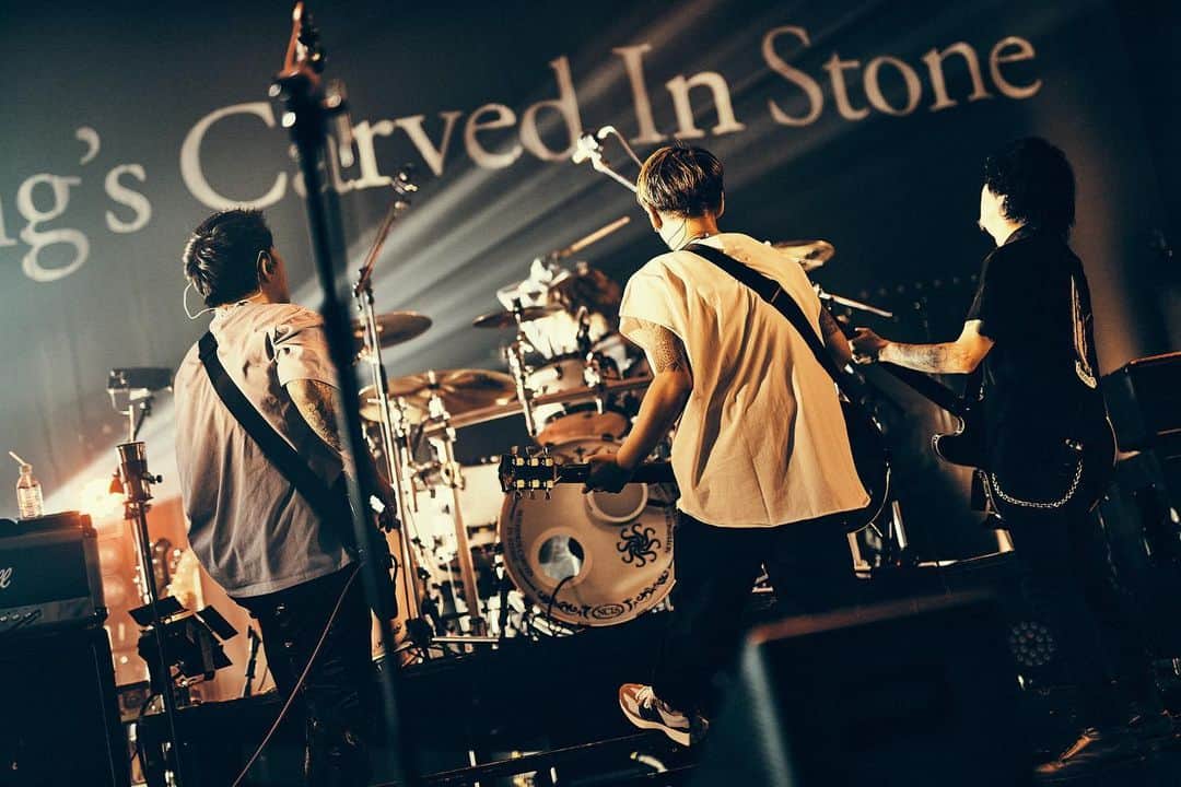 Nothing’s Carved In Stoneさんのインスタグラム写真 - (Nothing’s Carved In StoneInstagram)「【Live Photo】﻿ ﻿ SPECIAL ONE-MAN LIVE “BEGINNING 2021” feat.『PARALLEL LIVES』﻿ 2021.2.27(土)新木場STUDIO COAST﻿ ﻿ ただいまアーカイブ配信中です。﻿ ※販売期間：3/2(火)21:00まで﻿ ※アーカイブ視聴：3/2(火)23:59まで ﻿ ﻿ Photo by @ryotarokawashima_rcn ﻿ ﻿ #nothingscarvedinstone #ナッシングス #ncis #silversunrecords #beginning2021 #parallellives」2月28日 20時05分 - nothingscarvedinstone