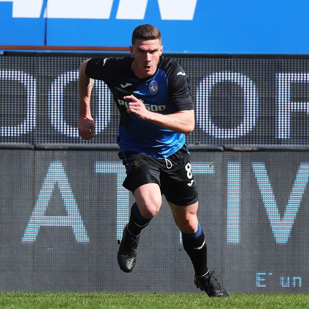 アタランタBCのインスタグラム：「Pronti a dare tutto!! 👊 Ready to give it all!! 🔥 ⠀ #SampAtalanta #GoAtalantaGo ⚫️🔵 #Atalanta #BergAMO #ForzaAtalanta」