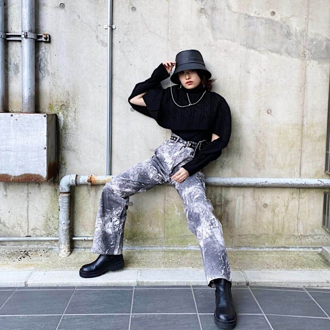 gallerieさんのインスタグラム写真 - (gallerieInstagram)「#tiedye  ————————————﻿   "Korea Select" SERIES ☑︎Tiedye Cropped Cutsew (¥5,990+tax) ☑︎Tiedye Wrap Mini Skirt (¥8,990+tax) ☑︎High Waist Painting Pants (¥12,990+tax)  [ 取扱い店舗 ] オンラインストア @gallerie_kyoto @gallerie_osaka ———————————— #お問い合わせ番号w1932」2月28日 20時16分 - kalekale_official