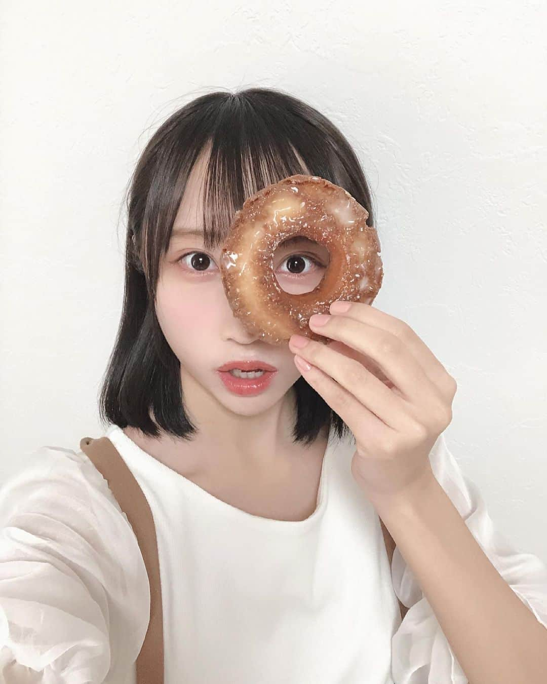 薮下楓さんのインスタグラム写真 - (薮下楓Instagram)「ミスドで1番好きなのはエンゼルクリームで次にオールドファッションです。🍩 ドーナツたべたいな〜。🍩  #薮下楓 #STU48」2月28日 20時16分 - yabushita__fuu