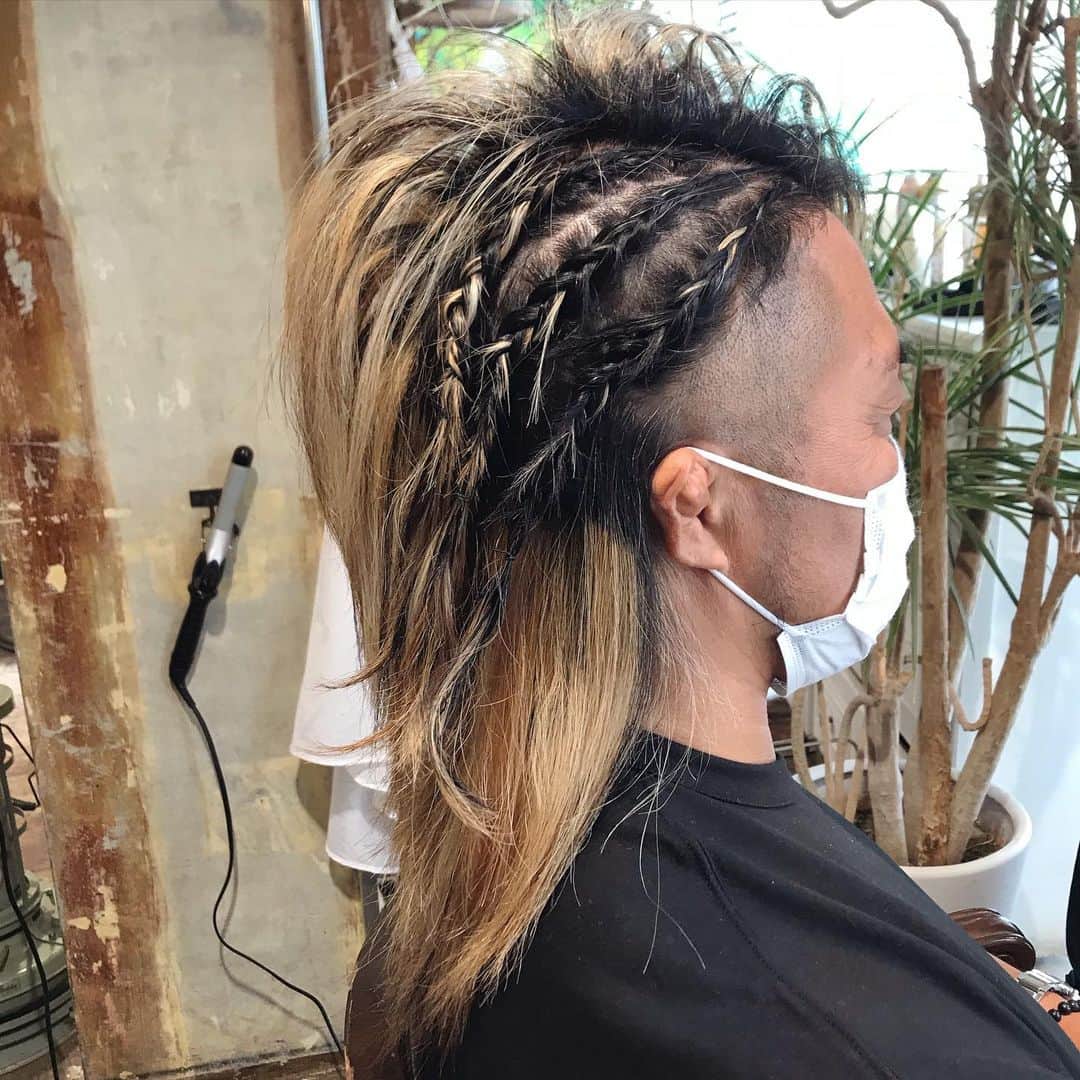 棚橋弘至さんのインスタグラム写真 - (棚橋弘至Instagram)「今日の #hairstyle ✂︎ストレートで👍 #盛り髪」2月28日 20時21分 - hiroshi_tanahashi
