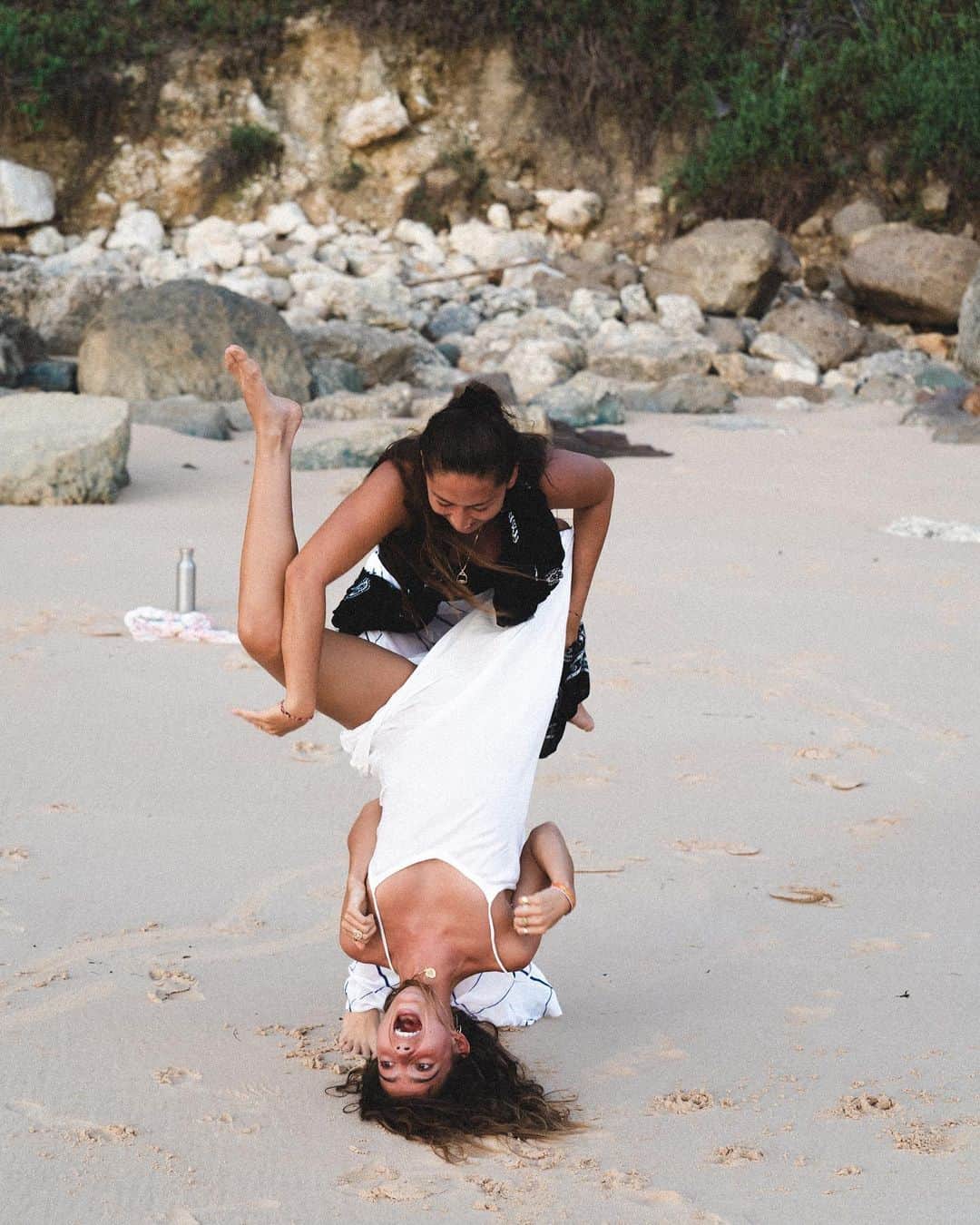 Inka Williamsのインスタグラム：「Happy Birthday to this more than special woman. I love you so fucking much that it hurts!!!! wanna squish u till ur eyes pop out ❤️❤️❤️❤️❤️❤️❤️❤️❤️ Thank you for being you and 4 being in my life. You inspire me my boubouille @madisonsetiawan ... sorry couldnt be with u 💔🫀❤️」