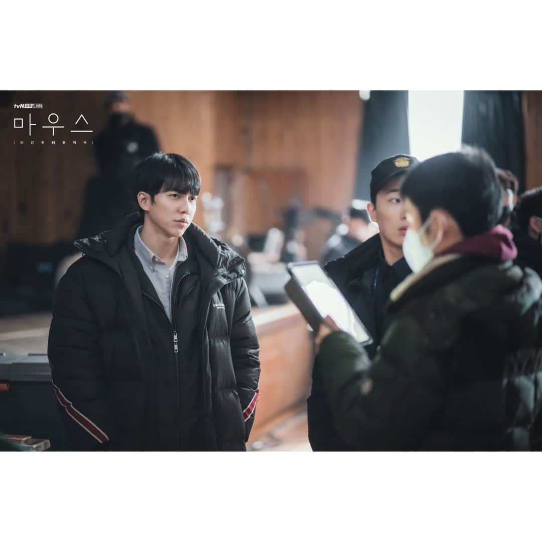 tvN DRAMA【韓国】さんのインスタグラム写真 - (tvN DRAMA【韓国】Instagram)「[D-3] 케미가 식을 줄 모르는 HOT한 현장 비하인드 컷 미리 대방출💗  3월 3일 [수] 밤 10시 30분 tvN 첫 방송 #마우스 #tvN #새수목드라마 #방영예정 #이승기 #이희준 #박주현 #경수진」2月28日 20時30分 - tvn_drama