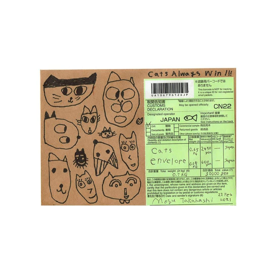 Mogu Takahashiのインスタグラム：「Cats Always Win 114x163mm, Pen on envelope / 2021 - 追ってお知らせするのですが、 3月10日(水)から国立新美術館 B1F スーベニアフロムトーキョー内で展示をおこないます。おみしりおきを💌 #mogutakahashi #🌼🌼🌼」