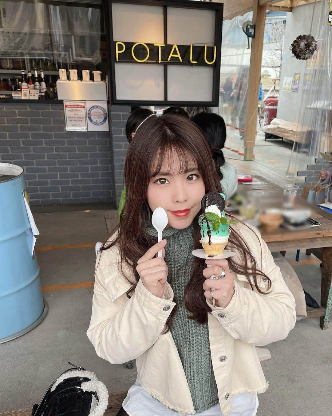 Airiさんのインスタグラム写真 - (AiriInstagram)「. 初メンでの女子会でした🍦💓 笑った笑った🥰 . .  #osaka#fashion#make#大阪#関西#AAA#いいね#美容#前髪#セクラバ#タグボート大正#ハイライト#off」2月28日 20時49分 - airi_f0924