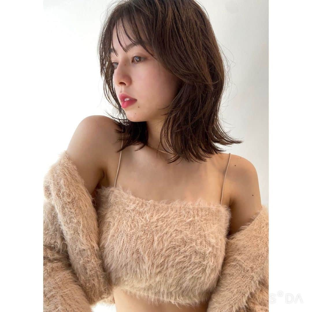 マイヤーズ江玲奈さんのインスタグラム写真 - (マイヤーズ江玲奈Instagram)「﻿ 時男さんにとっても素敵にしていただきました✂️﻿ ﻿ これで毎日のスタイリングも楽しみになった‪☺︎‬﻿ ありがとうございました！﻿ @tokio_tashiro  ﻿ #マイヤーズ江玲奈#shima#shima原宿店#ヘアカット」2月28日 20時50分 - kayanoelena