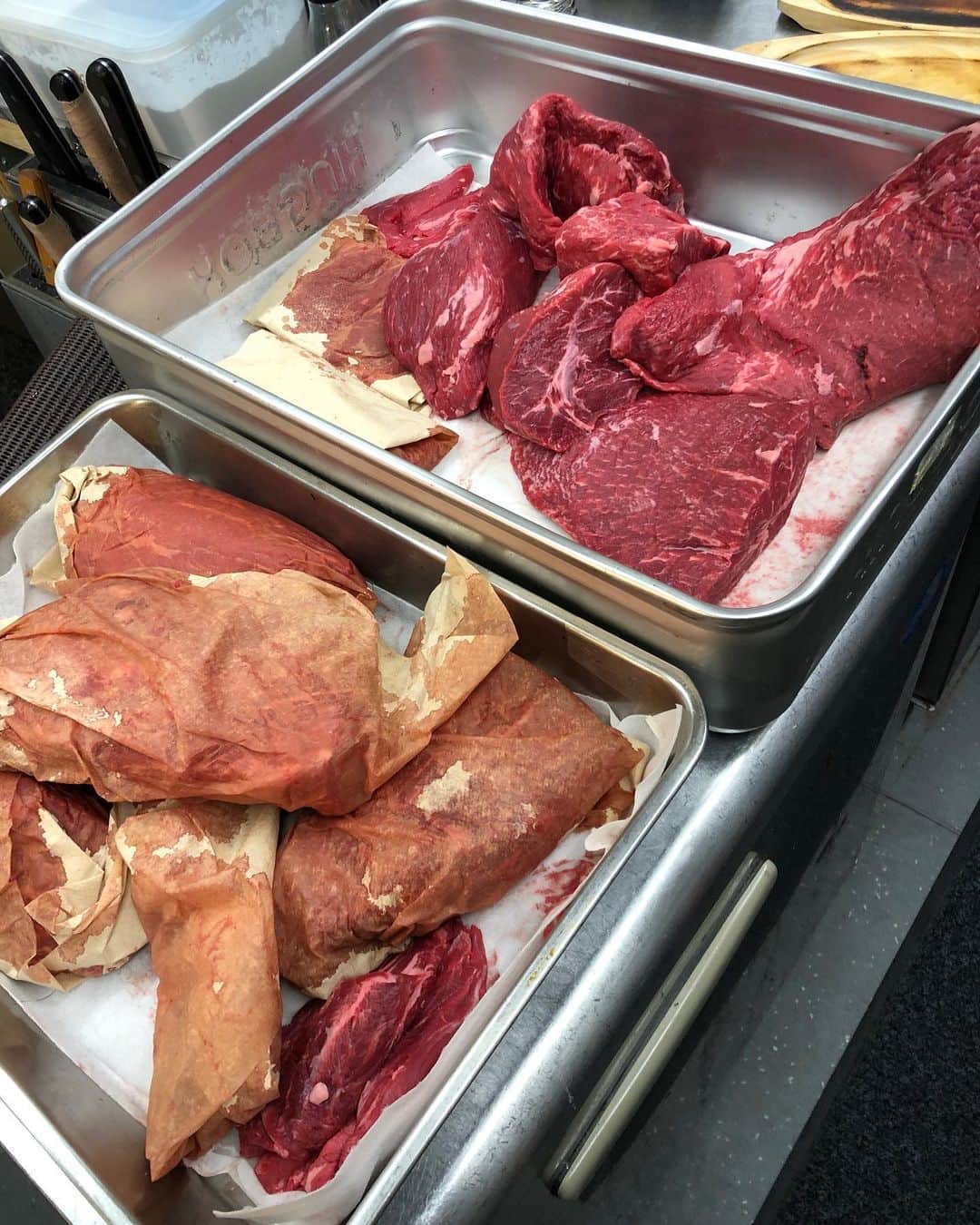 勝矢さんのインスタグラム写真 - (勝矢Instagram)「肉祭りや〜😁 ミート‼️ミート‼️ミート‼️ 😁😁😁」2月28日 21時03分 - ajakatsuya