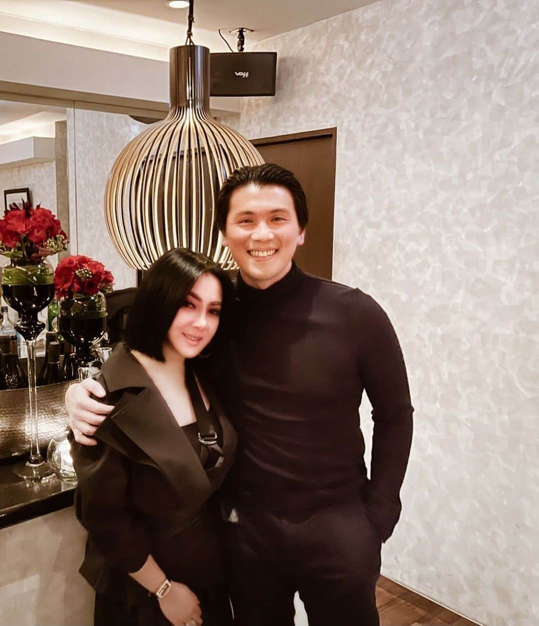 Syahriniのインスタグラム：「• From Our 2nd Dinner Anniversary February 27th 2021 !  _________________𝓢𝓨𝓡_______________  #PrincesSyahrini #Tokyo_February27_2021 #2ndWeddingAnniversary」