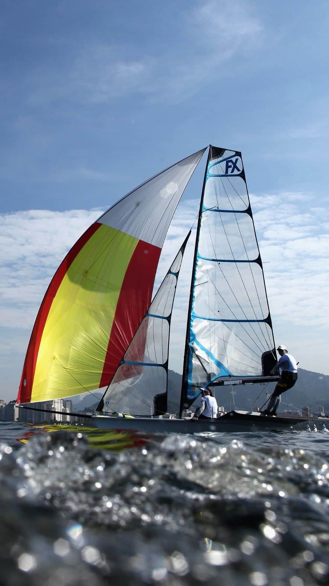 オリンピックチャンネルのインスタグラム：「Olympic sailing ⛵ champions Robert Scheidt, Max Salminen and Sime Fantela are among the athletes training in Lanzarote, Canary Islands, ahead of @Tokyo2020.  Find out why they chose the Spanish archipelago.  @robert.scheidt @maxsalminensailing @fantela_sailing_team @worldsailingofficial」