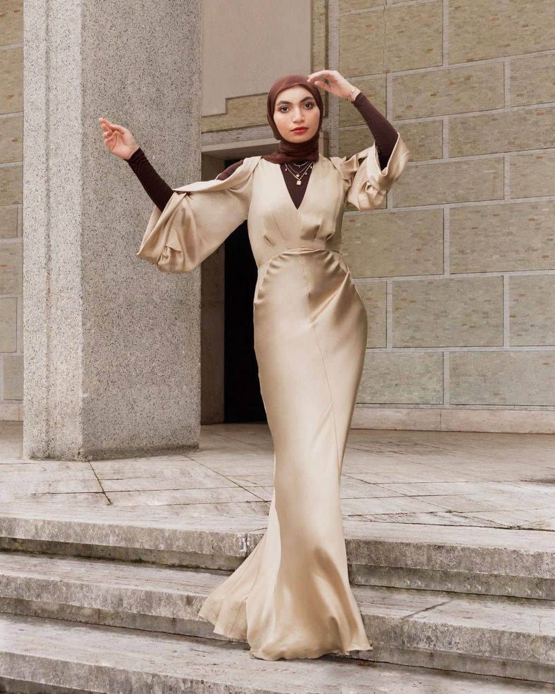 アルベルタフェレッティのインスタグラム：「@milanpyramid strikes a pose wearing a satin slip gown from the latest Alberta Ferretti Resort 2021 collection.  #AFcelebs #AlbertaFerretti #Resort21」