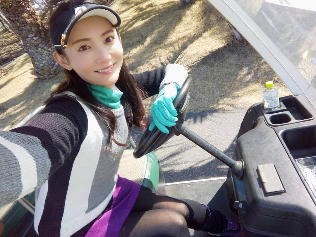 佐々木実季さんのインスタグラム写真 - (佐々木実季Instagram)「今日はゴルフでした⛳️✨ちょっと寒かったけど、とてもいい天気で絶好のゴルフ日和だったよ🌞 いろんなところでラウンドしてみたい派なので、今日も初訪問の房州カントリークラブに行ってみました🏌️クラブハウスがすごく綺麗でした✨ バンカーバンカーな1日でしたが、バンカーに助けられた日でもあったんです😁また載せますね✌️ #房州カントリークラブ #ゴルフ #adidasgolf #デルソルゴルフ #フットジョイ #パラディーゾ #paradiso #delsol #アディダスゴルフ #footjoy #ブリヂストンゴルフ #ゴルフランチ #ゴルフ女子 #⛳ #🏌 #ゴルフ大好き #ゴルフ上手くなりたい #ゴルフ好きな人と繋がりたい #ゴルフ女子と繋がりたい #golf #lovegolf」2月28日 22時05分 - miki.sasaki_golf