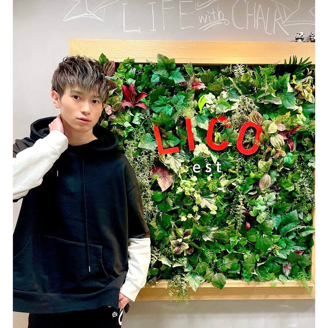 岡田鷹斗さんのインスタグラム写真 - (岡田鷹斗Instagram)「New ヘアーにしてからの北海道は、バリ寒くて凍えてました。  #首は痛くないです #イケメン　#アイドル　 #follow me #ヘアー　#new #NEVAGIVEUP  #okadatakato #dance #vocal　#4人組　#photo #followｍe  #ネバギブ」2月28日 22時22分 - okada_takato
