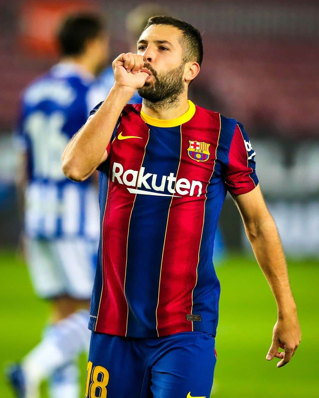 FCバルセロナさんのインスタグラム写真 - (FCバルセロナInstagram)「😎 #SundayFunday  🔝 @jordialbaoficial  the defender with the most goals and assists 🙌 Jordi Alba, 4 goles i 8 asistencias esta temporada. Seguim Jordi!」2月28日 22時14分 - fcbarcelona