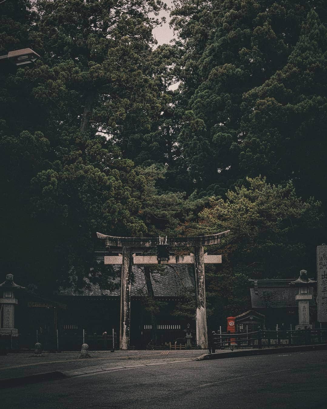 Berlin Tokyoさんのインスタグラム写真 - (Berlin TokyoInstagram)「I walked down the long stone steps and through the mossy cedar forest to get to the five-story pagoda. There is a landscape that has not changed for centuries. . . Haguro, there is a shrine dedicated to the three gods of the three mountains, and this five-story pagoda stands in a grove of trees on the approach to the shrine. Nearby is a giant cedar, which is 1000 years old and has a circumference of 10 meters. . . . #hellofrom Haguro mountain, Yamagata, #japan」2月28日 22時17分 - tokio_kid