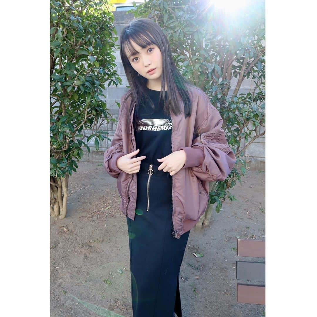 樋渡結依さんのインスタグラム写真 - (樋渡結依Instagram)「今日の私服♡ #カメラで撮影  #カメラ女子  #自然光が好き  #黒コーデ  #低身長コーデ  #暖かい日   今日はとっても暖かかったね〜 私は少し出かけました❣️皆さんは何しましたか？」2月28日 22時25分 - yui_hiwatashi0430