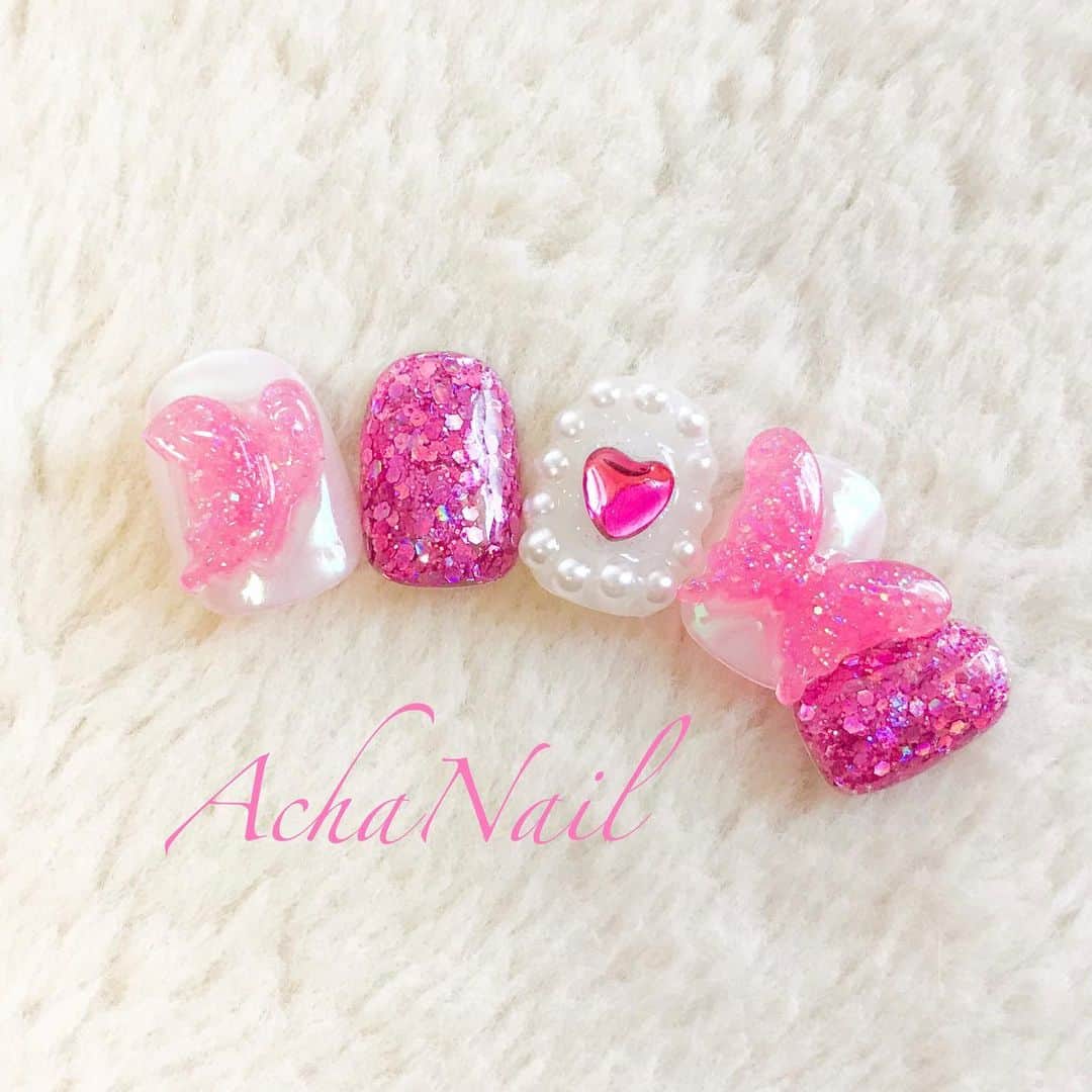 AchaNailのインスタグラム：「ガーリーバタフライ💖﻿ ﻿ https://ameblo.jp/acha-nail/entry-12659407467.html﻿ ﻿ 蝶々は色んなカラーで作れますよ♪﻿ ﻿ #ネイル #ジェルネイル #フィルイン #フィルイン導入サロン #南池袋 #池袋 #池袋ネイルサロン #ネイルデザイン #蝶々 #バタフライ #蝶々ネイル #バタフライネイル #ガーリーネイル #鬼滅ネイル #鬼滅の刃 #胡蝶しのぶ #3Dネイル #ピンクネイル #アゲハ蝶 #Nails #AchaNail #NailStagram #InstaNails #Nailart #JapaneseNailart #NailDesign #Gelnails #kawaii #네일 #日式美甲」