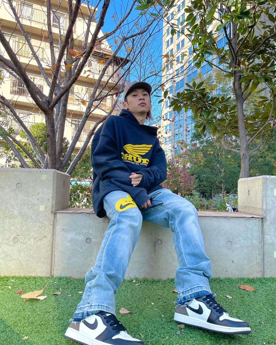 成清裕樹さんのインスタグラム写真 - (成清裕樹Instagram)「" Flex "🌞🌿  @rhude  @xxrowen   #rhude #xxrowen #byrowen #aj1 #sneaker #streetfashion #fashion」2月28日 22時44分 - _narikiyo