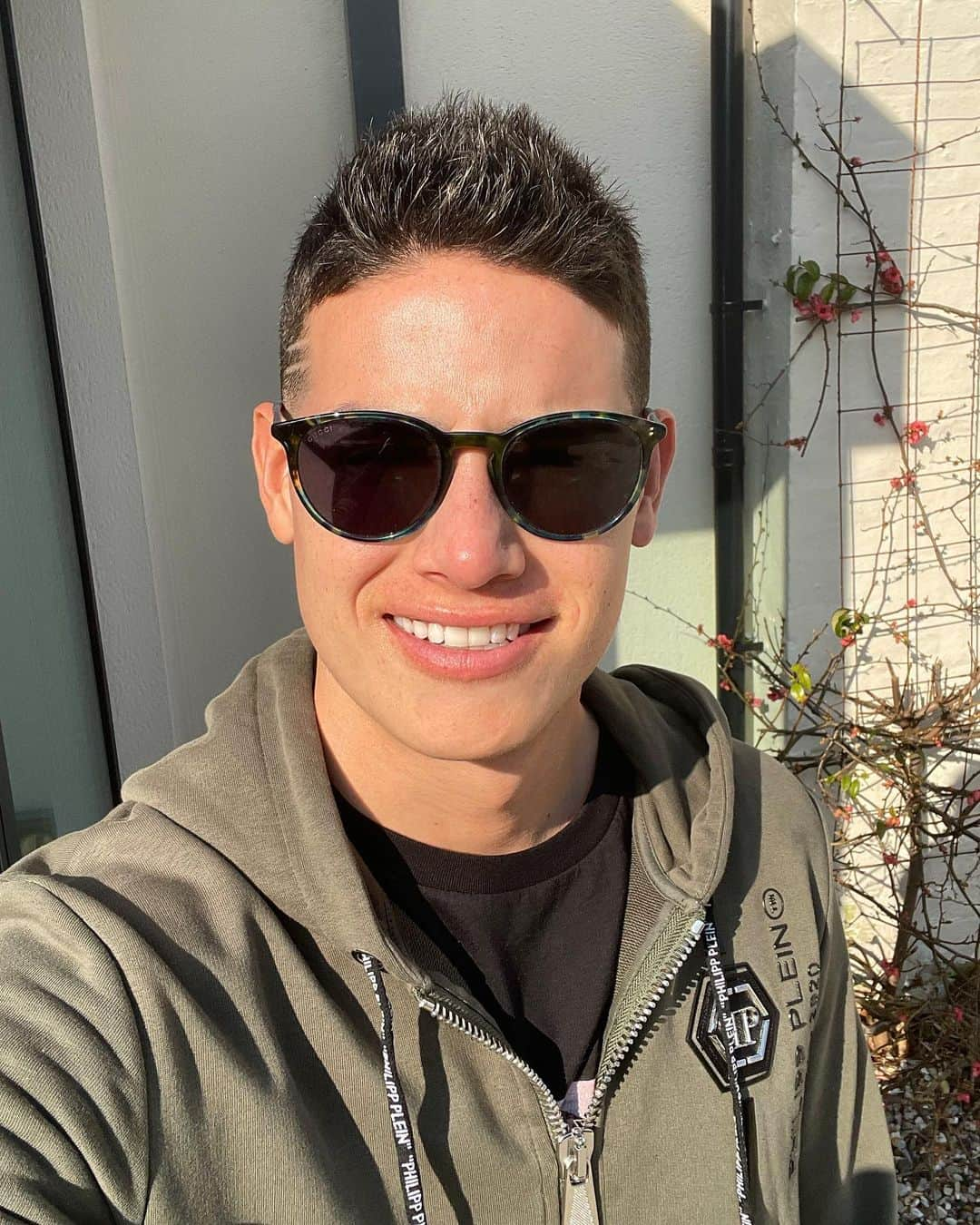 ハメス・ロドリゲスさんのインスタグラム写真 - (ハメス・ロドリゲスInstagram)「Domingo. 😎 🌞」2月28日 23時27分 - jamesrodriguez10