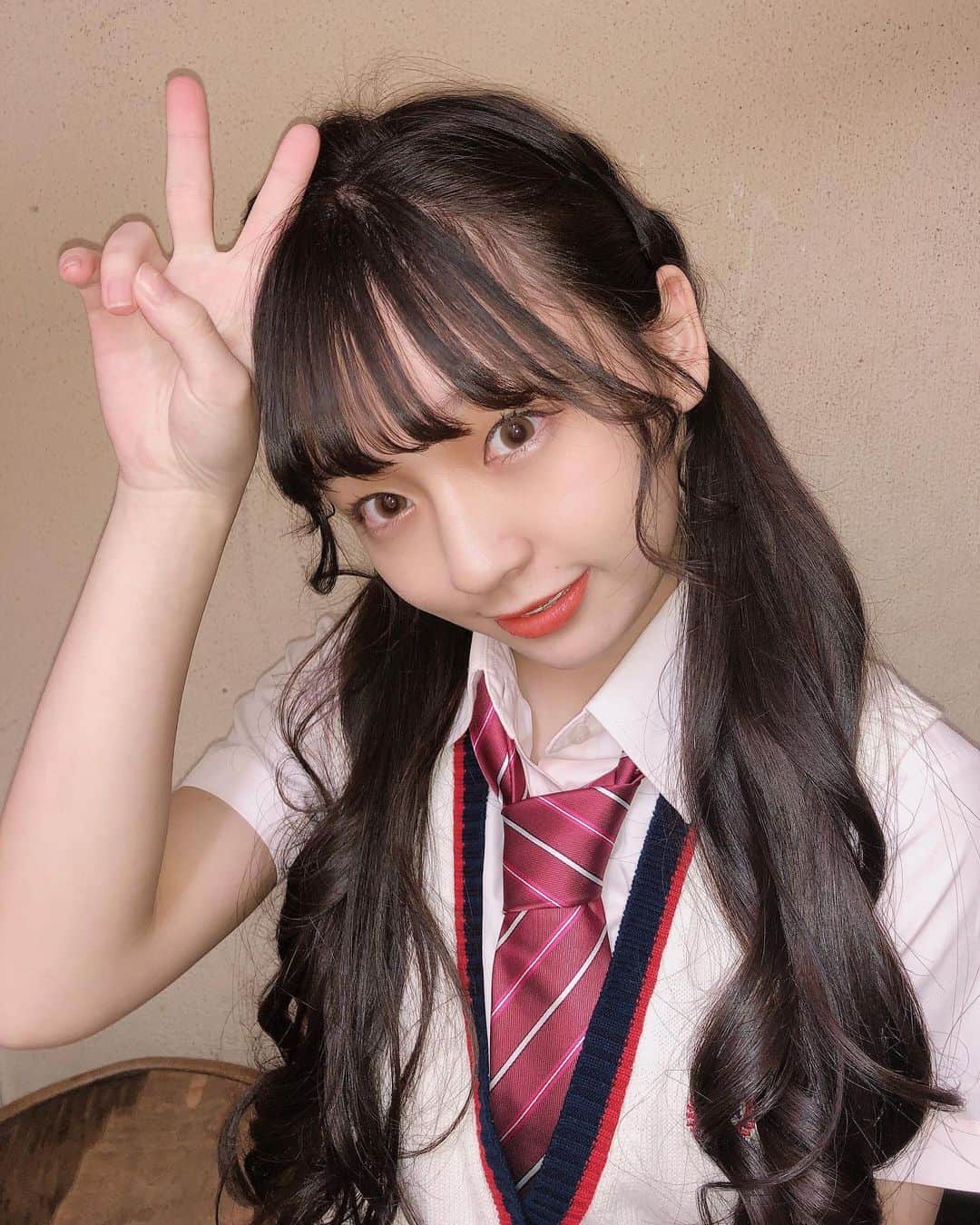 尾野寺みさのインスタグラム：「﻿ ﻿ ﻿ 生誕祭って楽しいね！！！！﻿ ﻿ ﻿ ﻿ 今度高校卒業してきます！！！﻿ ﻿ #生誕祭 #高校生 #卒業式」