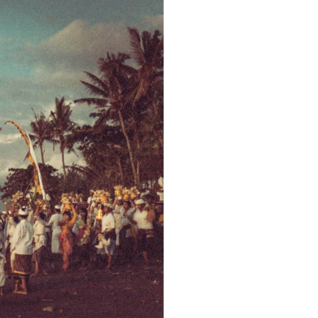 ジョン ハーディーさんのインスタグラム写真 - (ジョン ハーディーInstagram)「Traditional ceremonies around our island of the gods.  #JohnHardy #Since1975  @tommasorivaphotography」3月1日 11時15分 - johnhardyjewelry