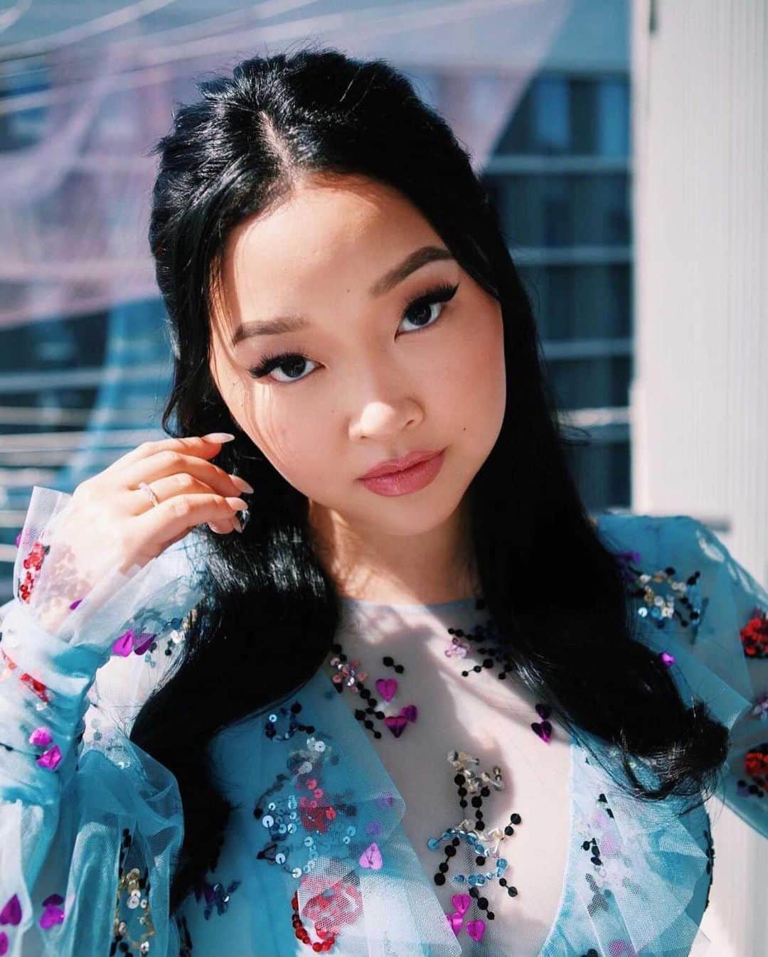 Teen Vogueさんのインスタグラム写真 - (Teen VogueInstagram)「just going to appreciate these gorgeous #GoldenGlobes looks and fantasize about the day we can have IRL red carpets again 🥲 see more at the link in bio.」3月1日 10時44分 - teenvogue