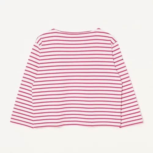 集英社FLAG SHOP（フラッグショップ）さんのインスタグラム写真 - (集英社FLAG SHOP（フラッグショップ）Instagram)「ゆったりシルエットのOUTILのボーダーシャツは今年ヒットの予感♡  ヴィンテージ風のワークウェアが人気で、 最近SNSでバズっている注目ブランドのウティル。 華奢見えが叶うユニセックスサイズ展開の「OUTIL」はバサッと着てボーイッシュに着こなすのがオススメです！  OUTIL TRICOT AAST ￥18,000+税 商品コード：379454  気になるアイテムはタップすると商品詳細ページに﻿ 移動します✈️✈️✈️✈️✈️✈️ ﻿ ﻿ #ハピスト #おしゃれさんと繋がりたい #happyplusstore #アラフォーファッション #アラフォー #大人コーデ #大人カジュアル #アラフィフ #ハッピープラスストア #カジュアルコーデ #カジュアルスタイル #アラフィフコーデ #アラフィースタイル  #OUTIL #ウティル」3月1日 10時51分 - happyplusstore