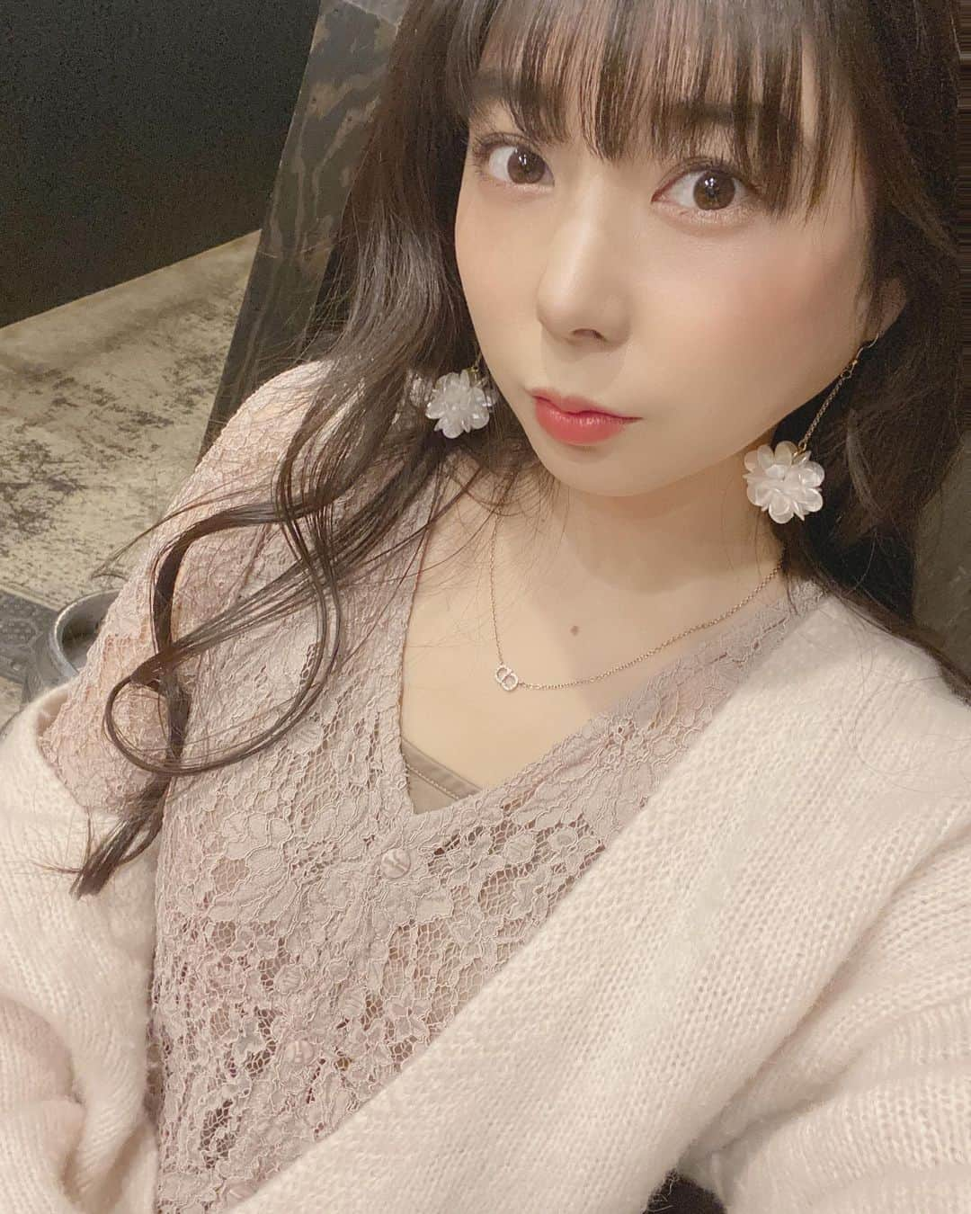 佐藤夢さんのインスタグラム写真 - (佐藤夢Instagram)「おはもんもん♡♡♡  三月だね〜🌸 今月も宜しくね😉  #軟乳　#グラビア　#黒髪ロング　#大阪で一番可愛い子　#おはもんもん #水着　#競馬女子　#SKNフラッシュ8 #そのだけいば　#サニーデイガールズ　#イメージキャラクター #パチンコ　#実践来店 　#競馬予想　#デイリースポーツ　#トラスター」3月1日 11時04分 - dreamsatoo