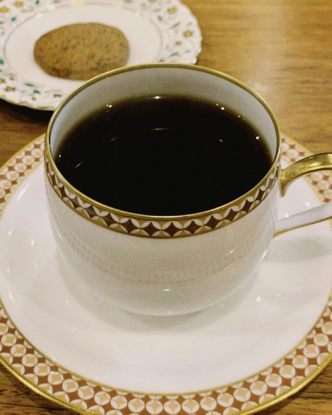 伊藤千晃さんのインスタグラム写真 - (伊藤千晃Instagram)「今日から3月かぁ。﻿ ﻿  ほんのり苦いコーヒーが少しの気合を入れるのにちょうどいいです。﻿ ﻿ ﻿ #月曜日﻿ #ほどほどに﻿ #頑張りましょ」3月1日 11時05分 - kikichiaki